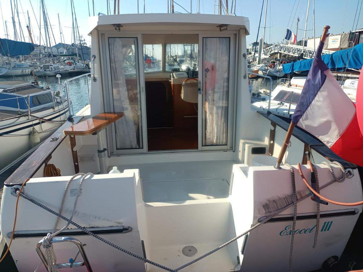Nuit Insolite A Bord Du Bateau Exocet III Boulogne-sur-Mer Dış mekan fotoğraf